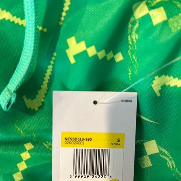 NEW Nike Men's 7" Green Print Swoosh Swim Trunks- Size Small - Picture 9 of 9